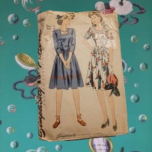 Vintage 1940s Simplicity Pattern